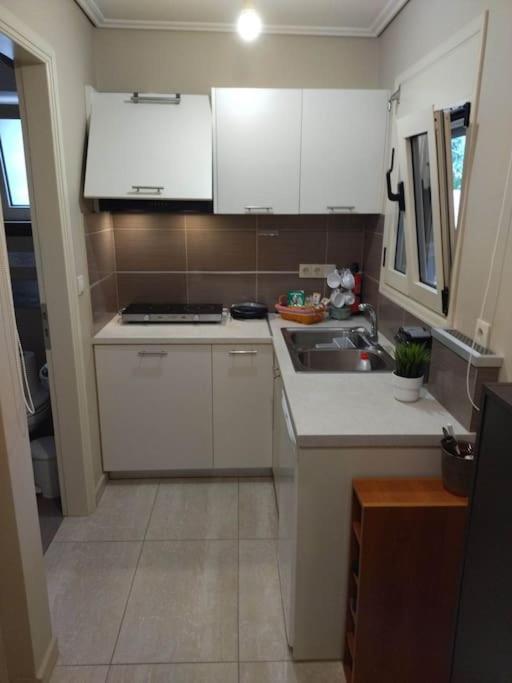 Kalamata Beach Maizonette Ground Floor And Semi-Basement With Yard エクステリア 写真